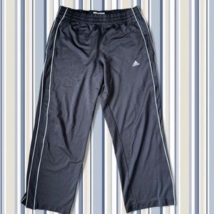 adidas black capri pants